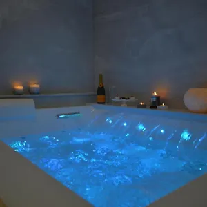 7 Blu Con Idromassaggio Catania